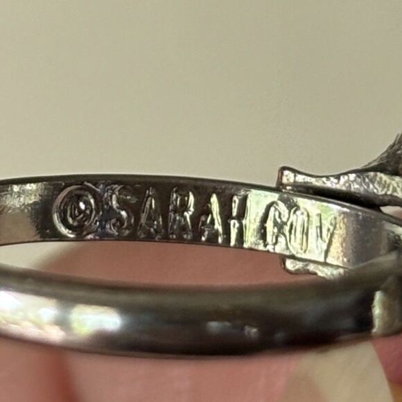 Vintage 70's Sarah Coventry Oval Hematite Healing Crystal Adjustable Ring 1"x.5" - Picture 4 of 8